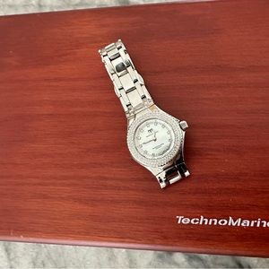 TECHNOMARINE
TECHNOLADY MOTHER OF PEARL DIAMOND DIAL & BEZEL LADIES WATCH